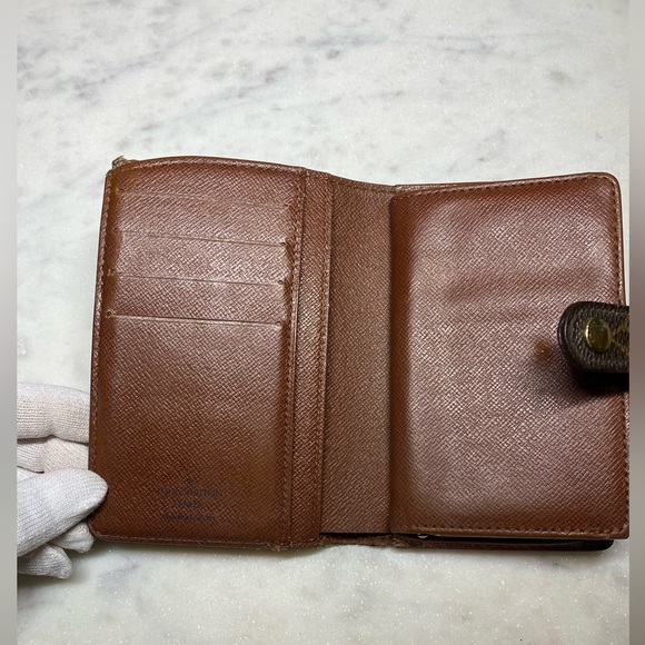 Louis Vuitton Vintage Wallet - Picture 6 of 10